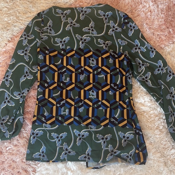 Roberta Biagi Long Sleeve Blouse, Ruffle Detail, Size XS, never worn. - Picture 5 of 5